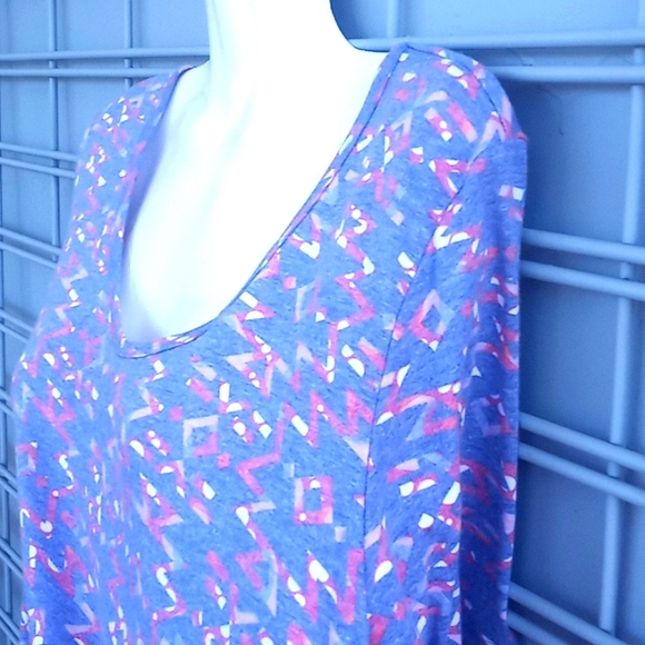 LulaRoe Abstract Perfect T Top - Picture 8 of 11
